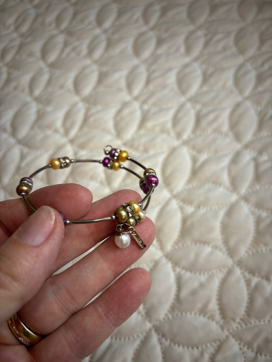 Vantel Pearls Purple and Gold Freshwater Pearls and Silver Tone Bracelet - Picture 5 of 6